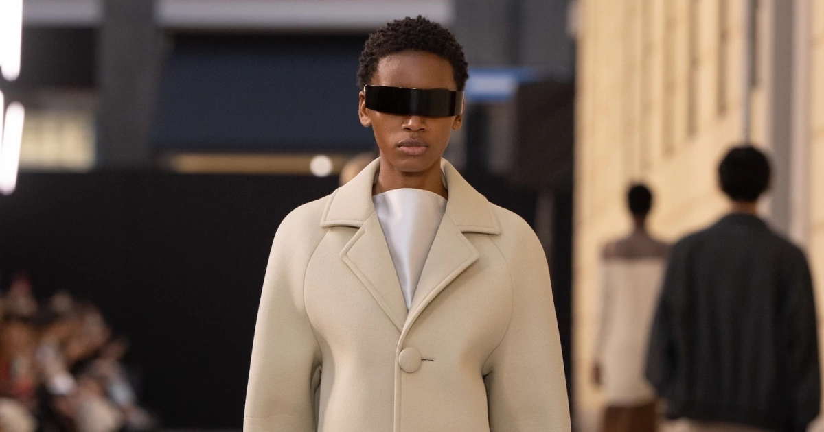 MM6 Maison Margiela: Elevated Normalcy for Spring/Summer 2026