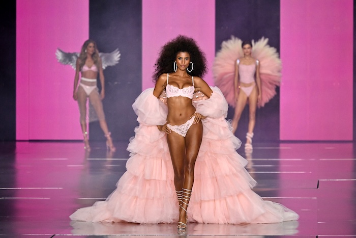 Victoria's Secret Fashion Show Returns After 6-Year Hiatus Featuring