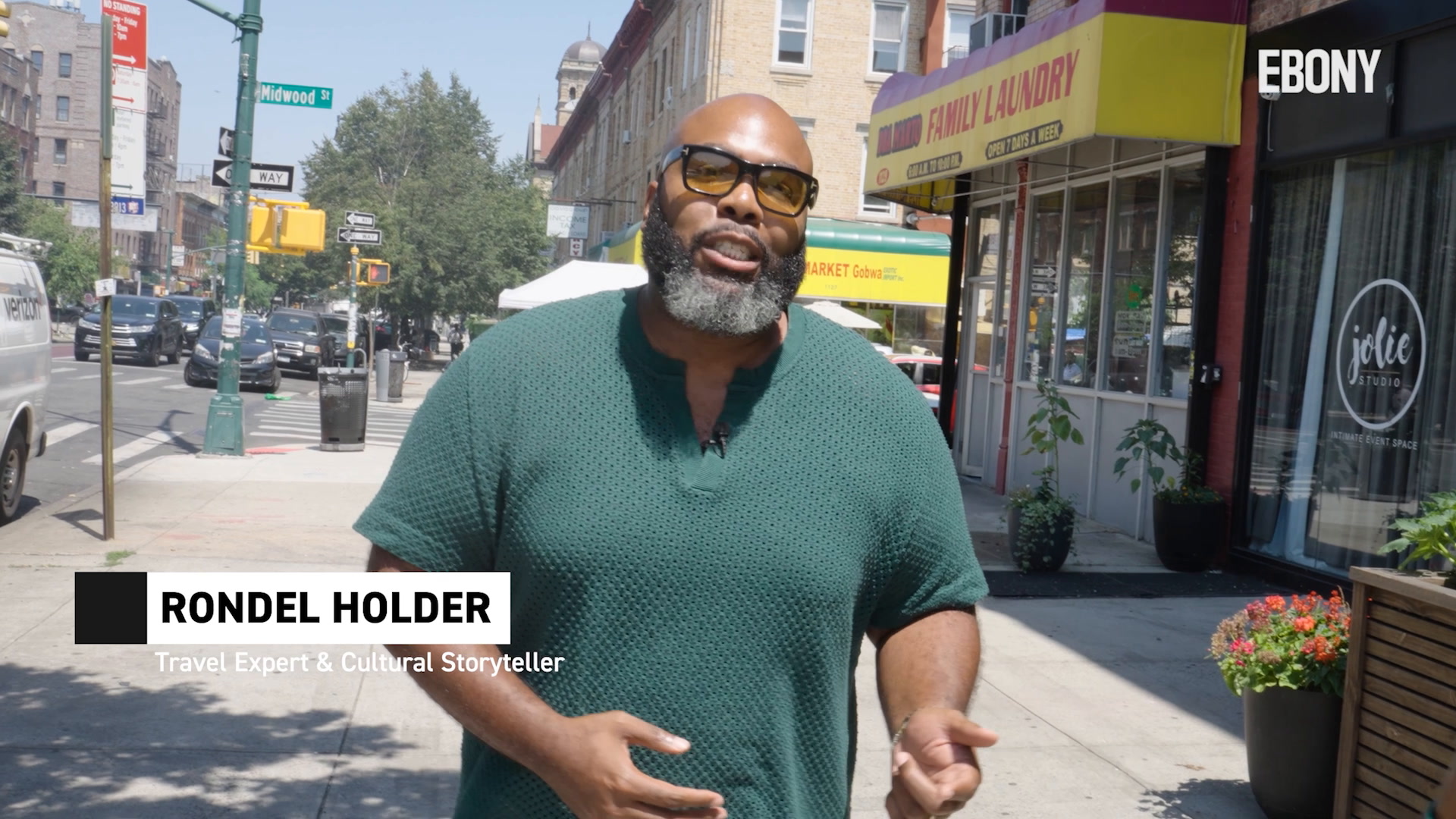 Labay Market in Brooklyn is NYC’s mango paradise
