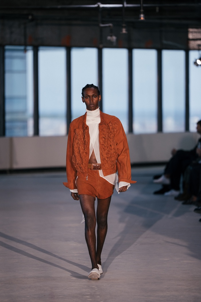 LOOK 18