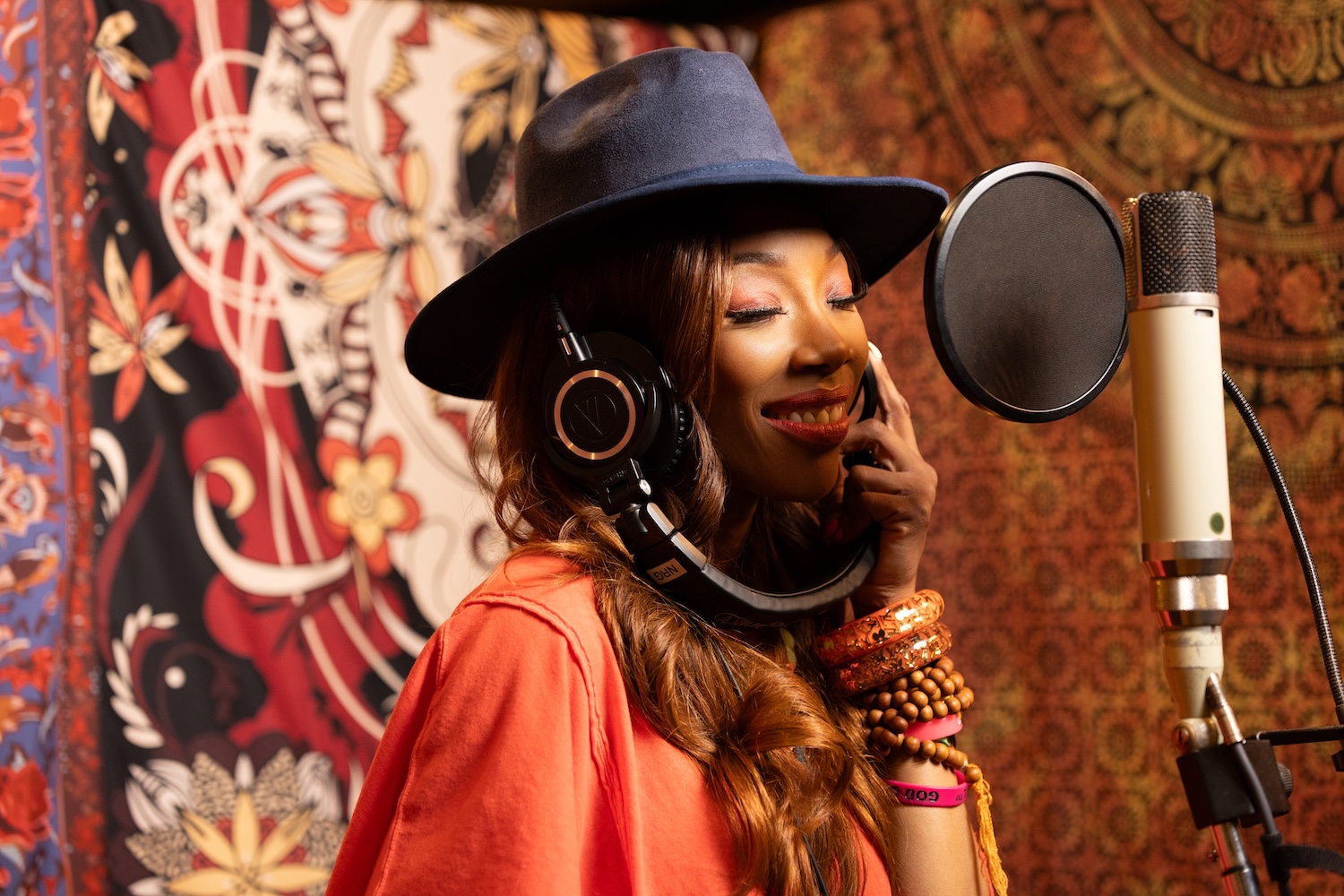 ‘A Different World’ Sequel’s Theme Song Revealed: Brandy Sings — WATCH