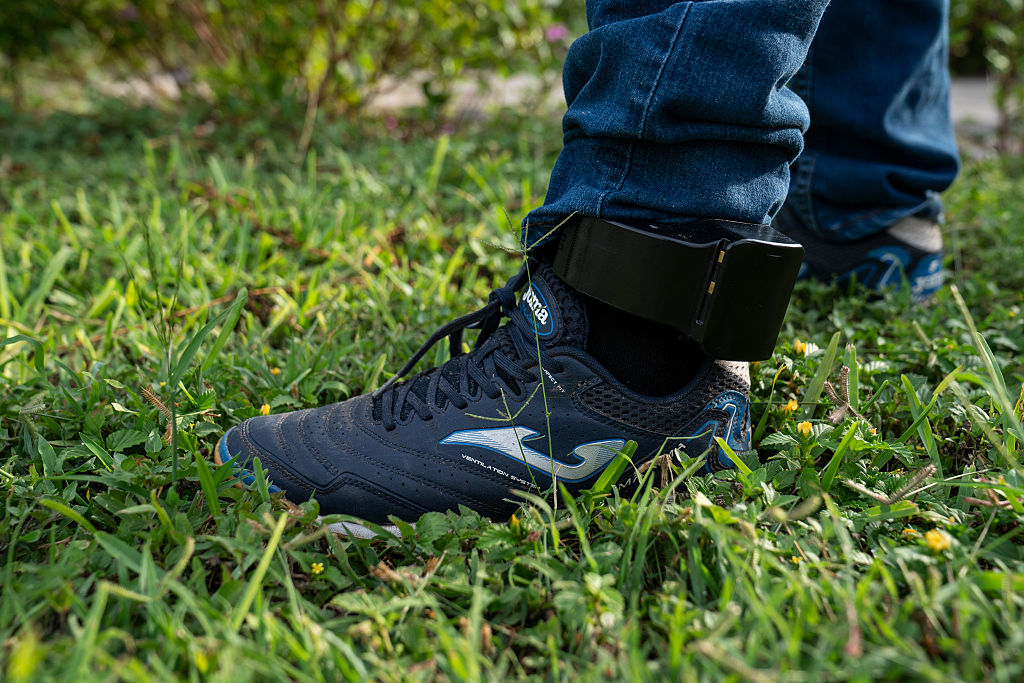 Ohio Residents Upset as Haitian Immigrants Get Ankle Monitors Amid Citizenship Policy Changes