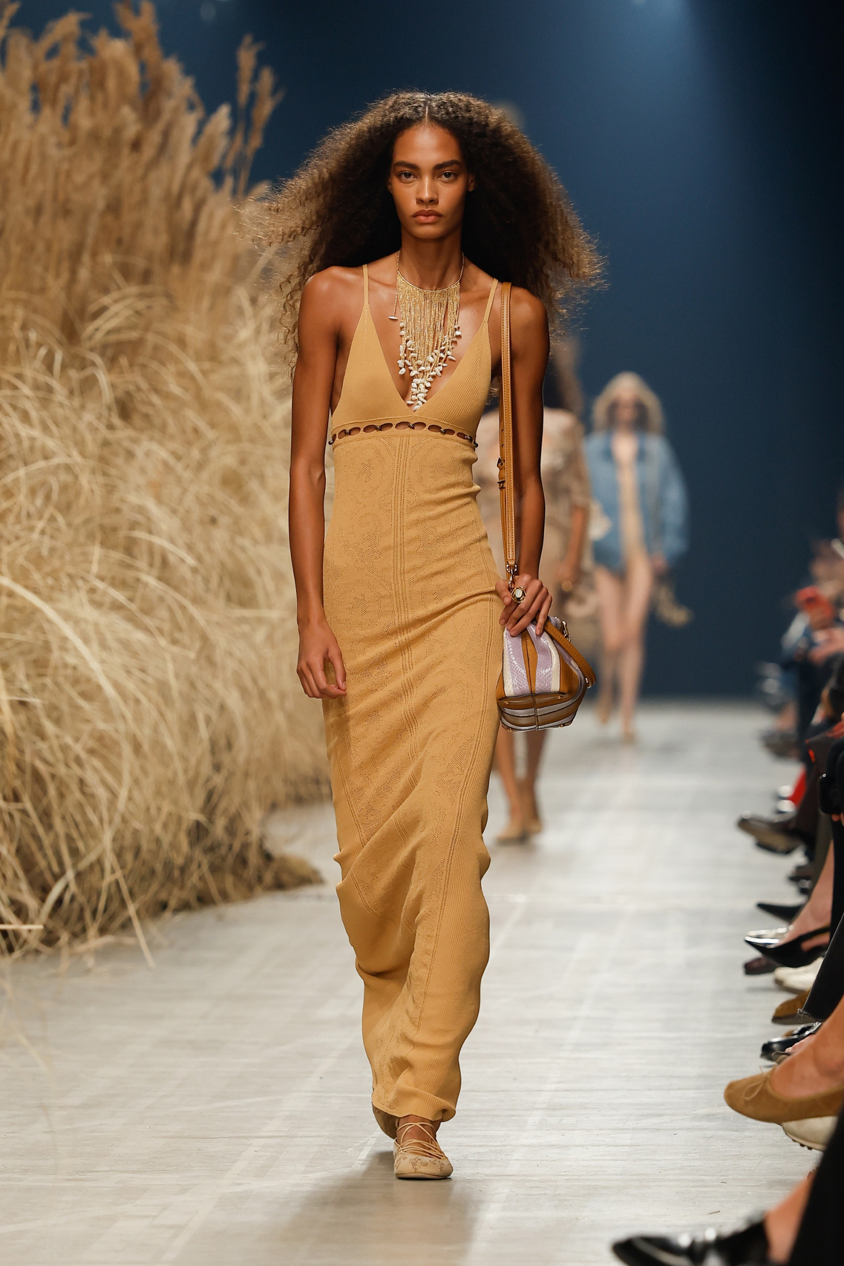 Milan Fashion Week SS27: Iconic Houses Redefine Dressing