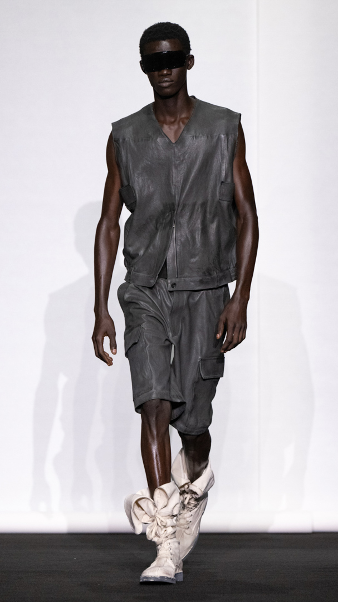 Milan Fashion Week SS27: Iconic Houses Redefine Dressing
